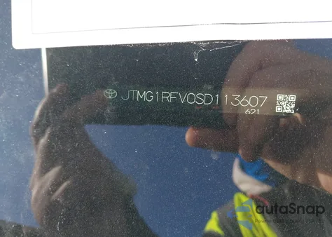 2025 Toyota Rav4 Le z USA, uszkodzony, nr VIN JTMG1RFV0SD113607